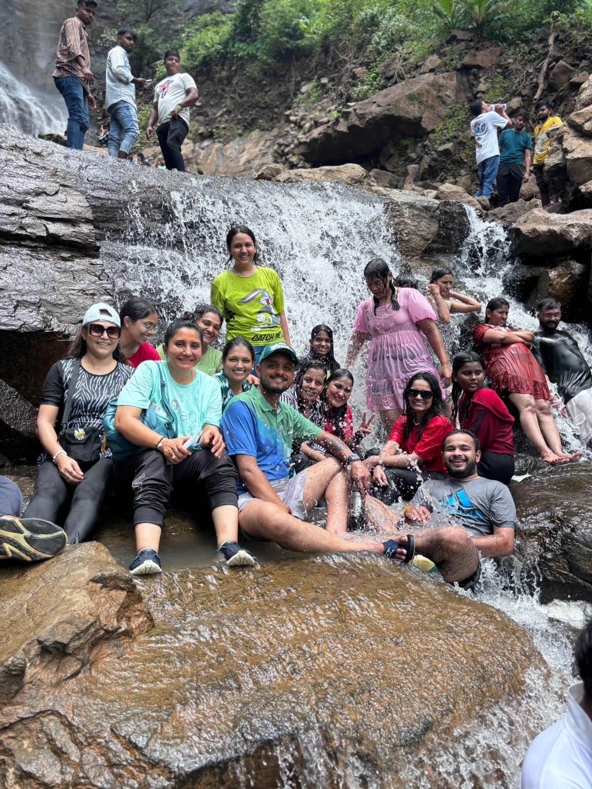 Large Shree Radhe Garba Group crowd enjoying a special evening event